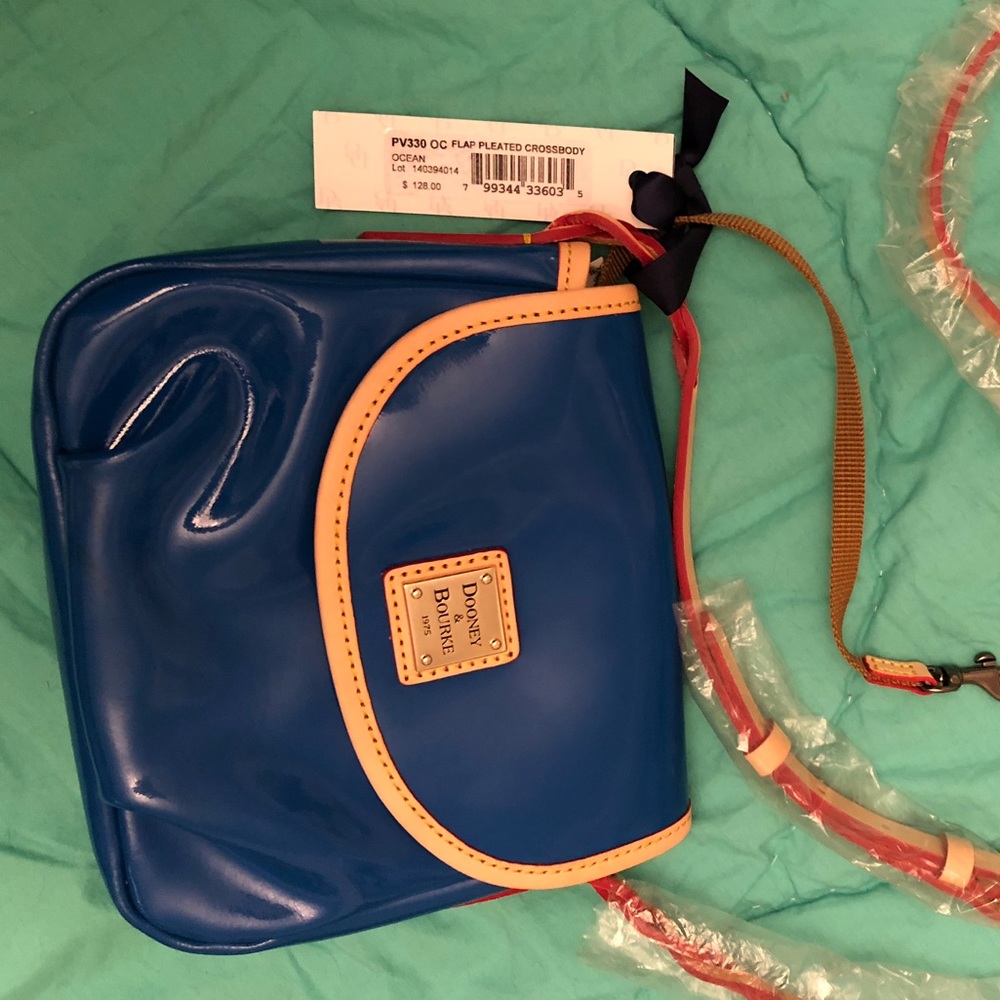 Dooney & Bourke vinyl crossbody bag